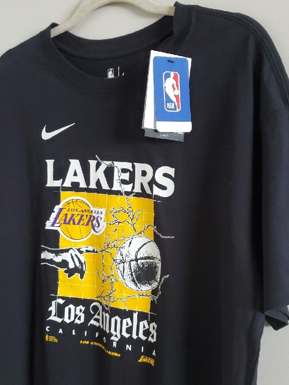 NWT Nike NBA Max 90 Los Angeles Lakers Courtside Loose Fit T-Shirt 'Black' Sz L - Picture 5 of 10